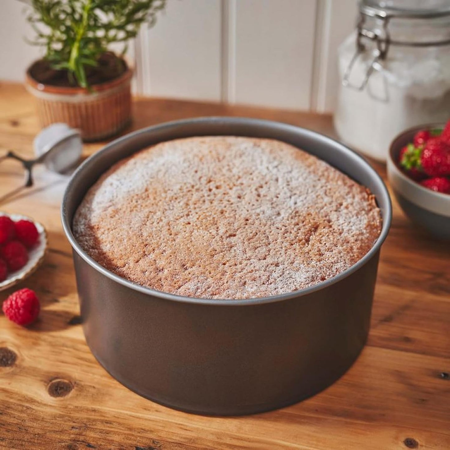 23cm Loose Base Deep Non-Stick Cake Tin Oven Safe