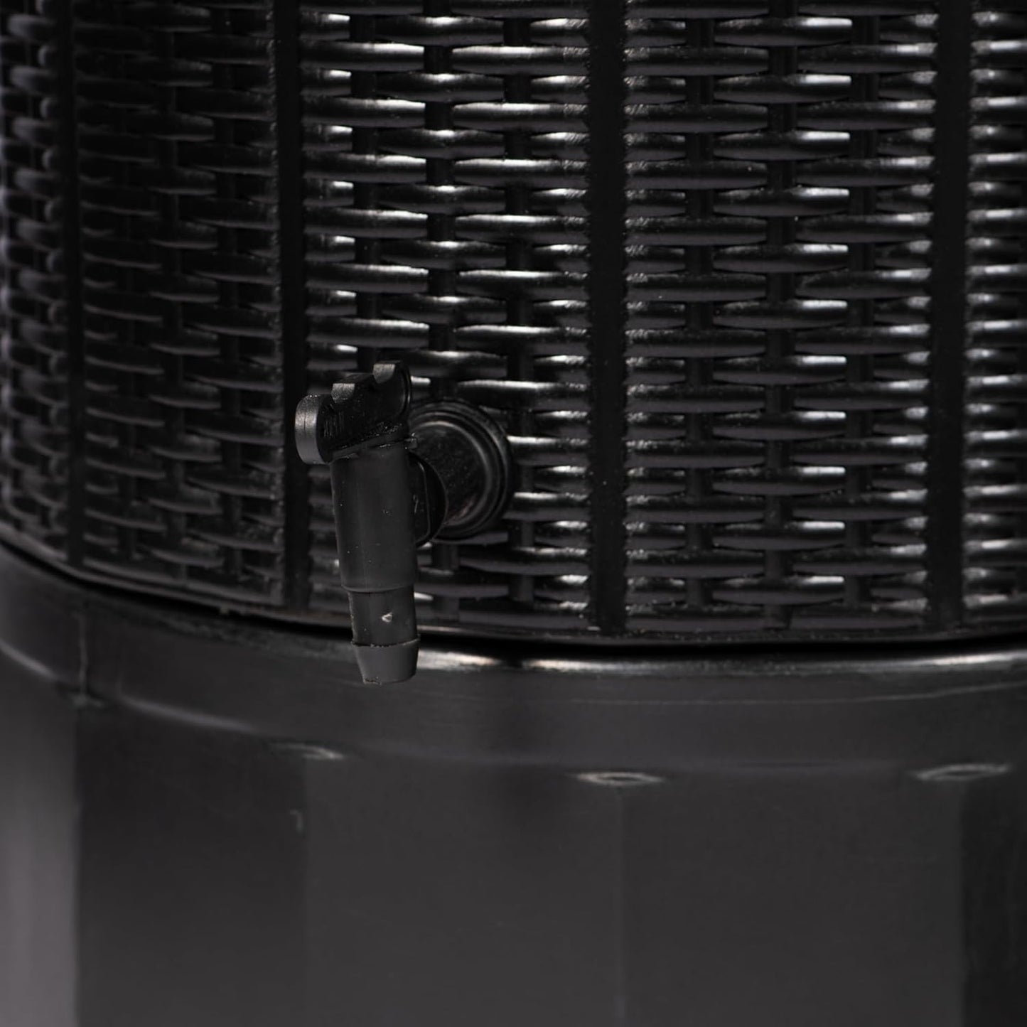 XL 150L Rattan Wicker Effect Water Butts With Stand, Tap, Rain Diverter & Lid